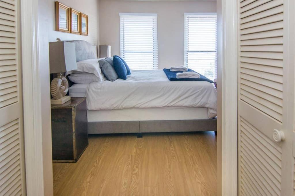 Pelican Point Unobstructed Beach Views Beach Access Out Back Door! Harbor Island Exteriér fotografie