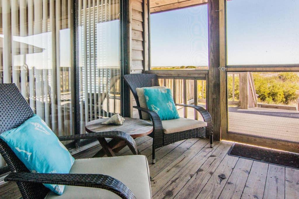 Pelican Point Unobstructed Beach Views Beach Access Out Back Door! Harbor Island Exteriér fotografie
