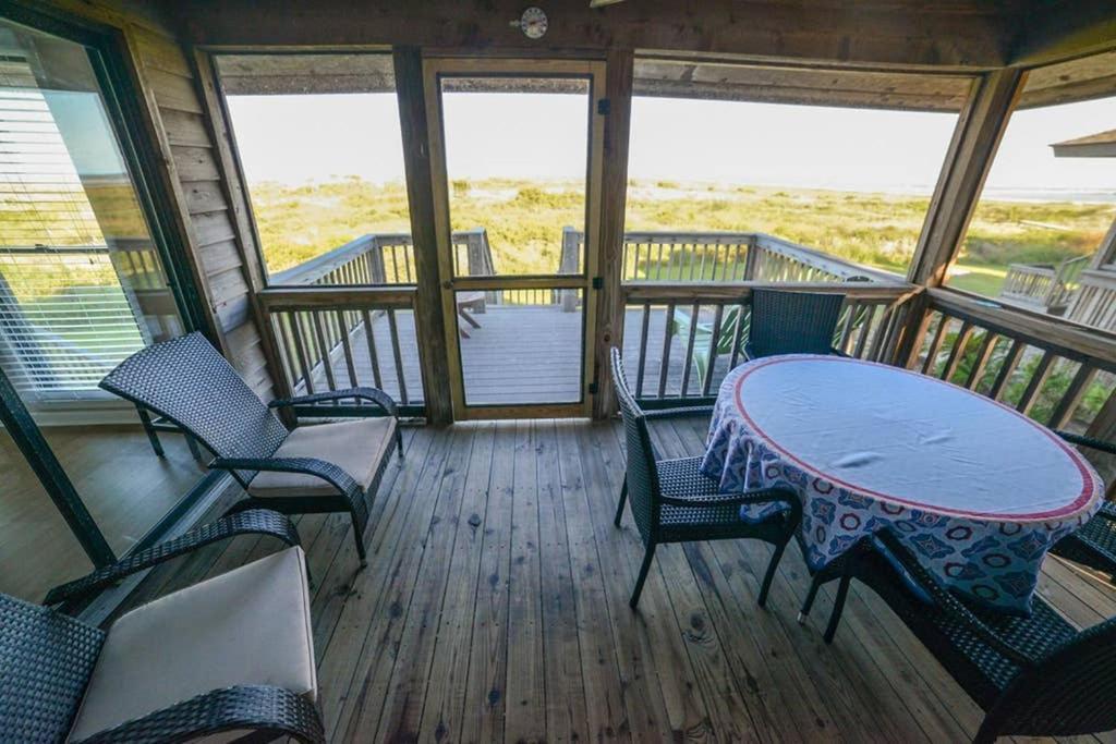 Pelican Point Unobstructed Beach Views Beach Access Out Back Door! Harbor Island Exteriér fotografie