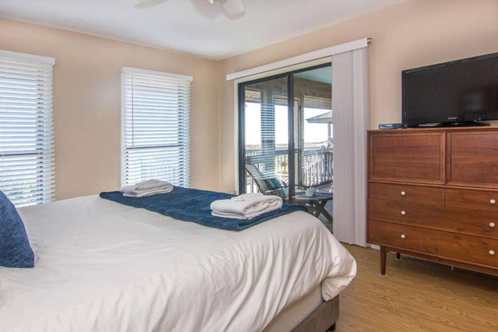 Pelican Point Unobstructed Beach Views Beach Access Out Back Door! Harbor Island Exteriér fotografie